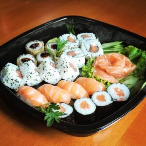 sushi restaurante eee